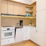 Apartamenty Warszauera Z Klimatyzacja Na Krakowskim Kazimierzu By Noclegi Renters